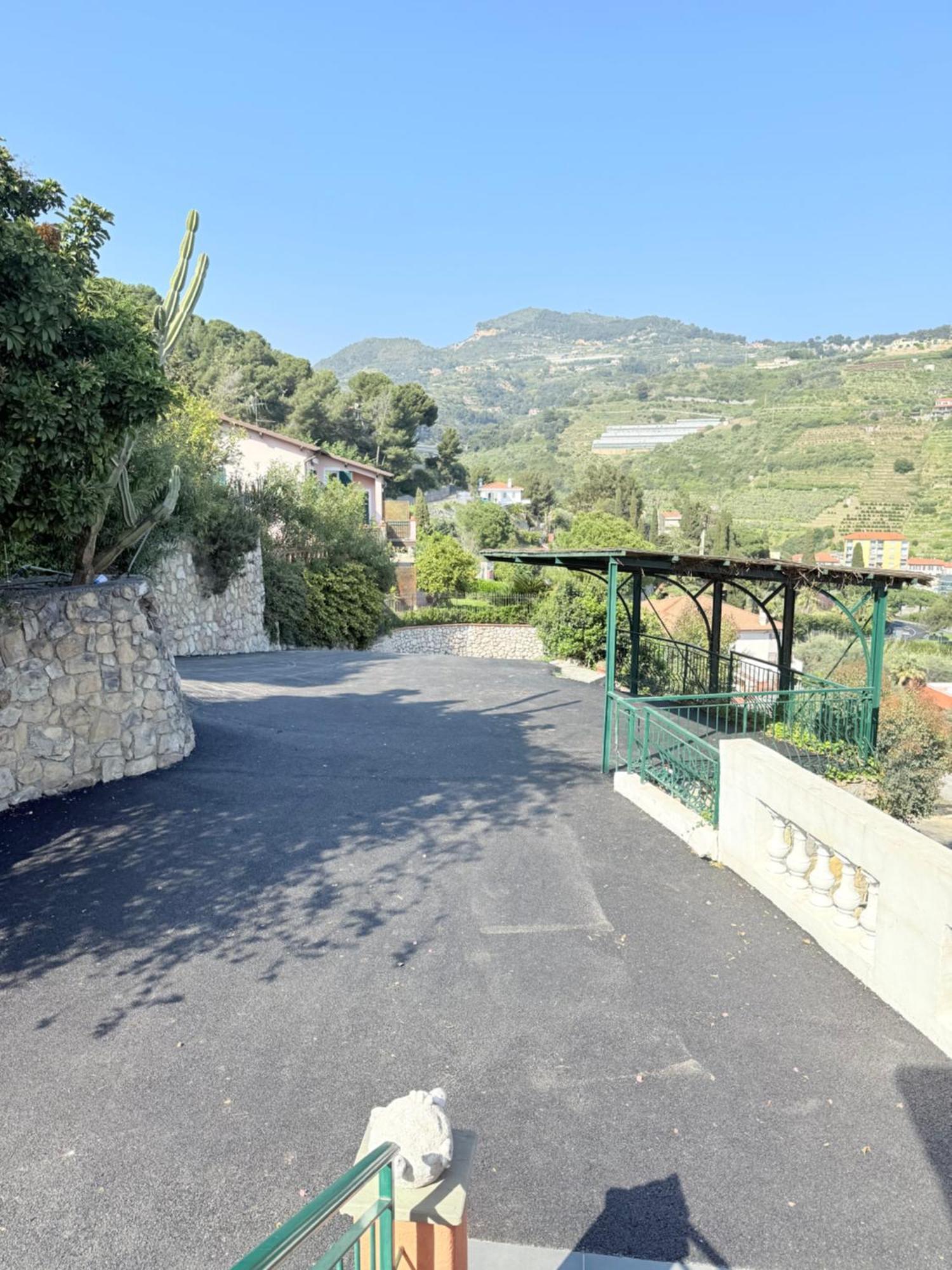 Agriturismo Un Mare Di Fiori Ventimiglia Exteriör bild