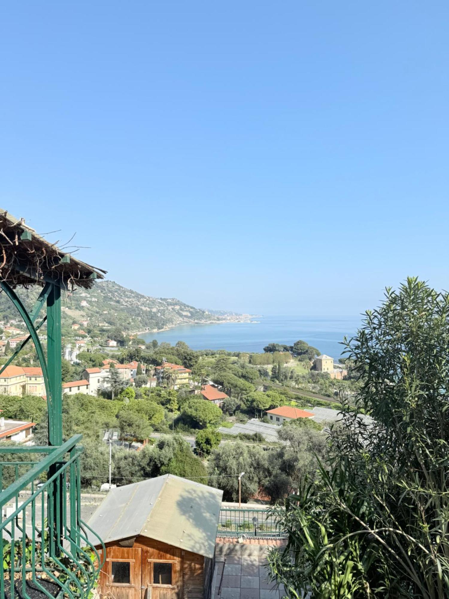 Agriturismo Un Mare Di Fiori Ventimiglia Exteriör bild