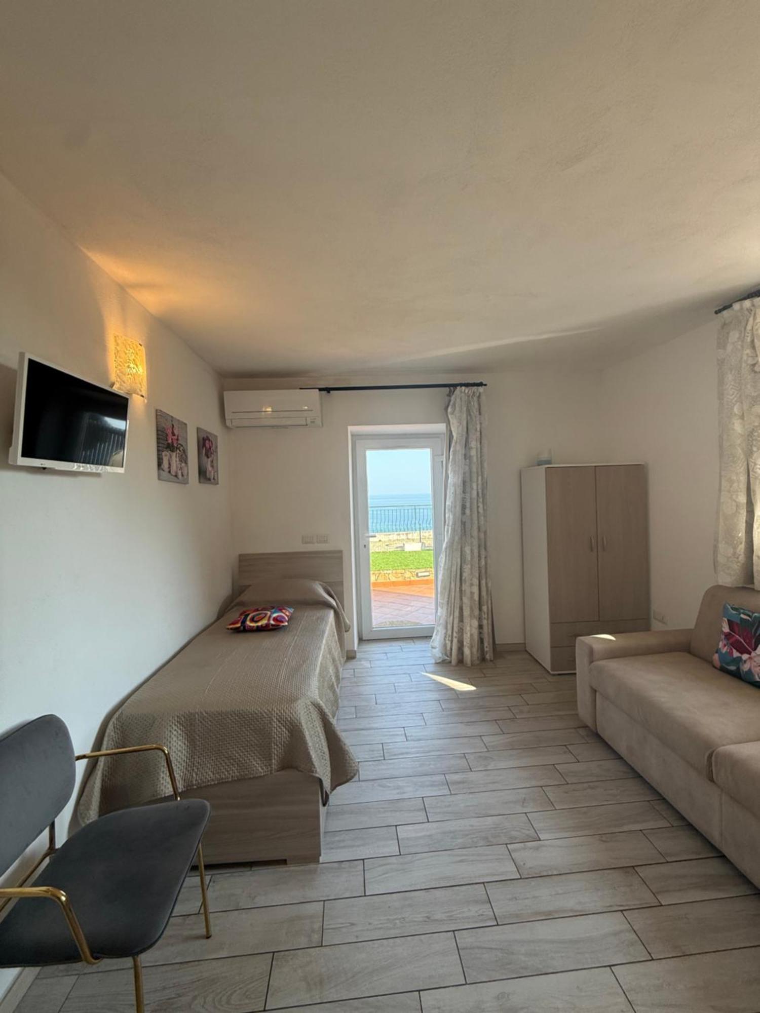 Agriturismo Un Mare Di Fiori Ventimiglia Exteriör bild