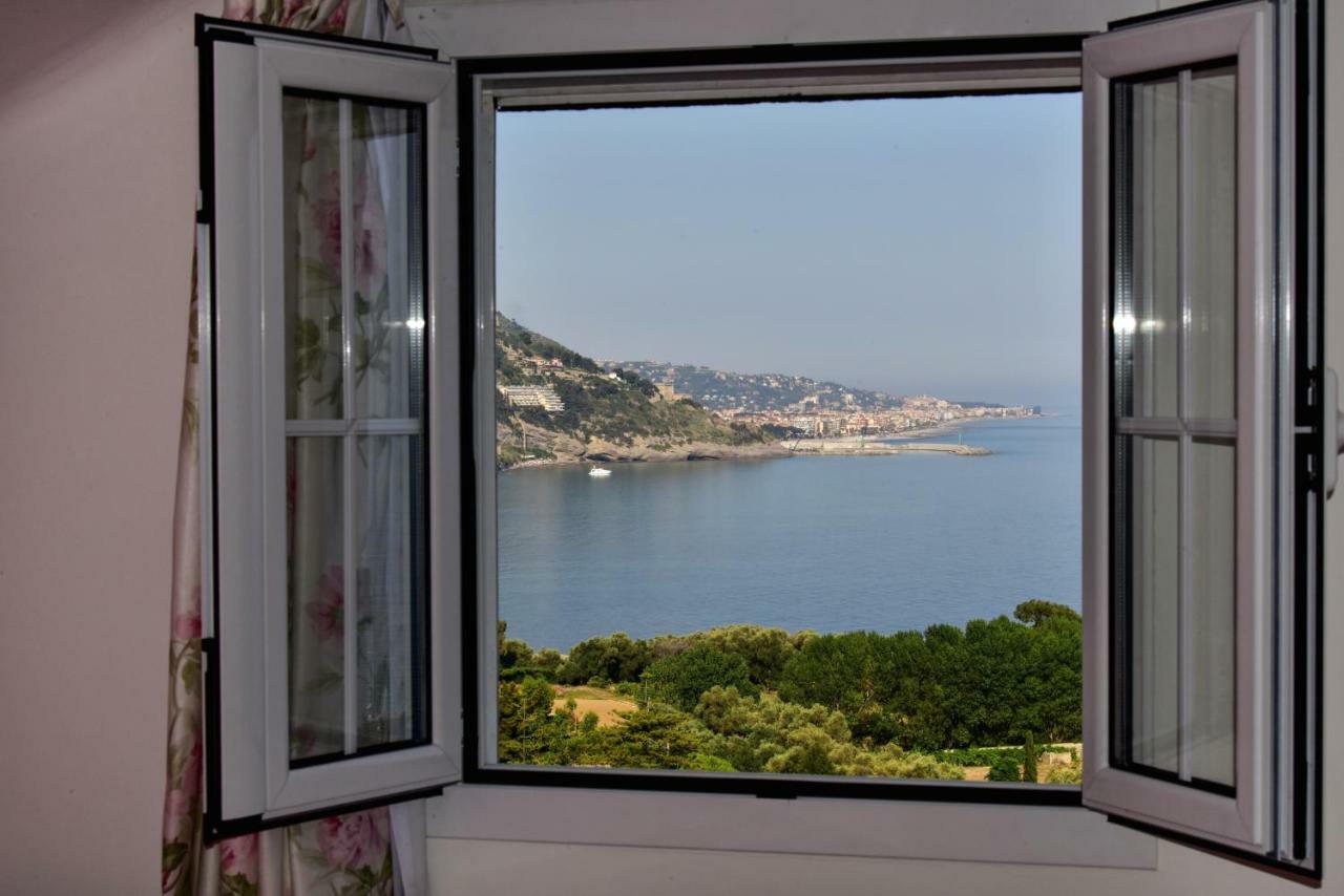 Agriturismo Un Mare Di Fiori Ventimiglia Exteriör bild